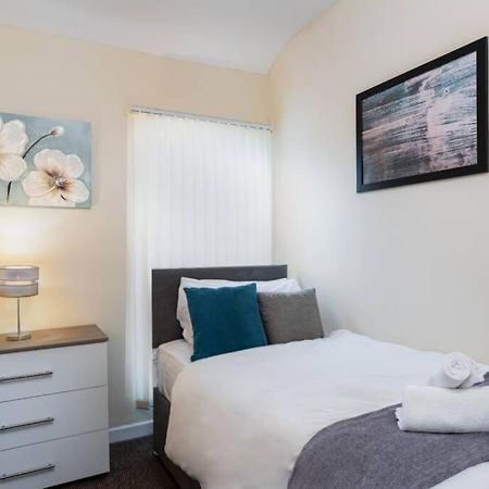 Sleeps 5, Smart Tv'S In Bedrooms Суонзи Екстериор снимка
